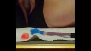 BlueEyedBubbleButt makes video of herself toying her wet throbbing pussy for her sexy hubby to wack off to